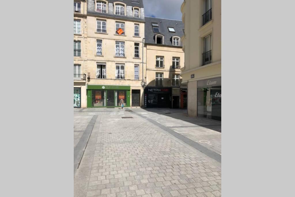 Appartement Caen Hyper Centre Екстер'єр фото